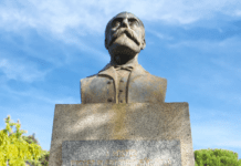 Síntesis histórica de la creación del Monumento a Eugenio María de Hostos